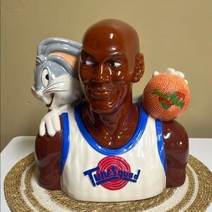 VTG 1996 Space Jam Warner Bros Michael Jordon/BugsBunny Cookie Jar